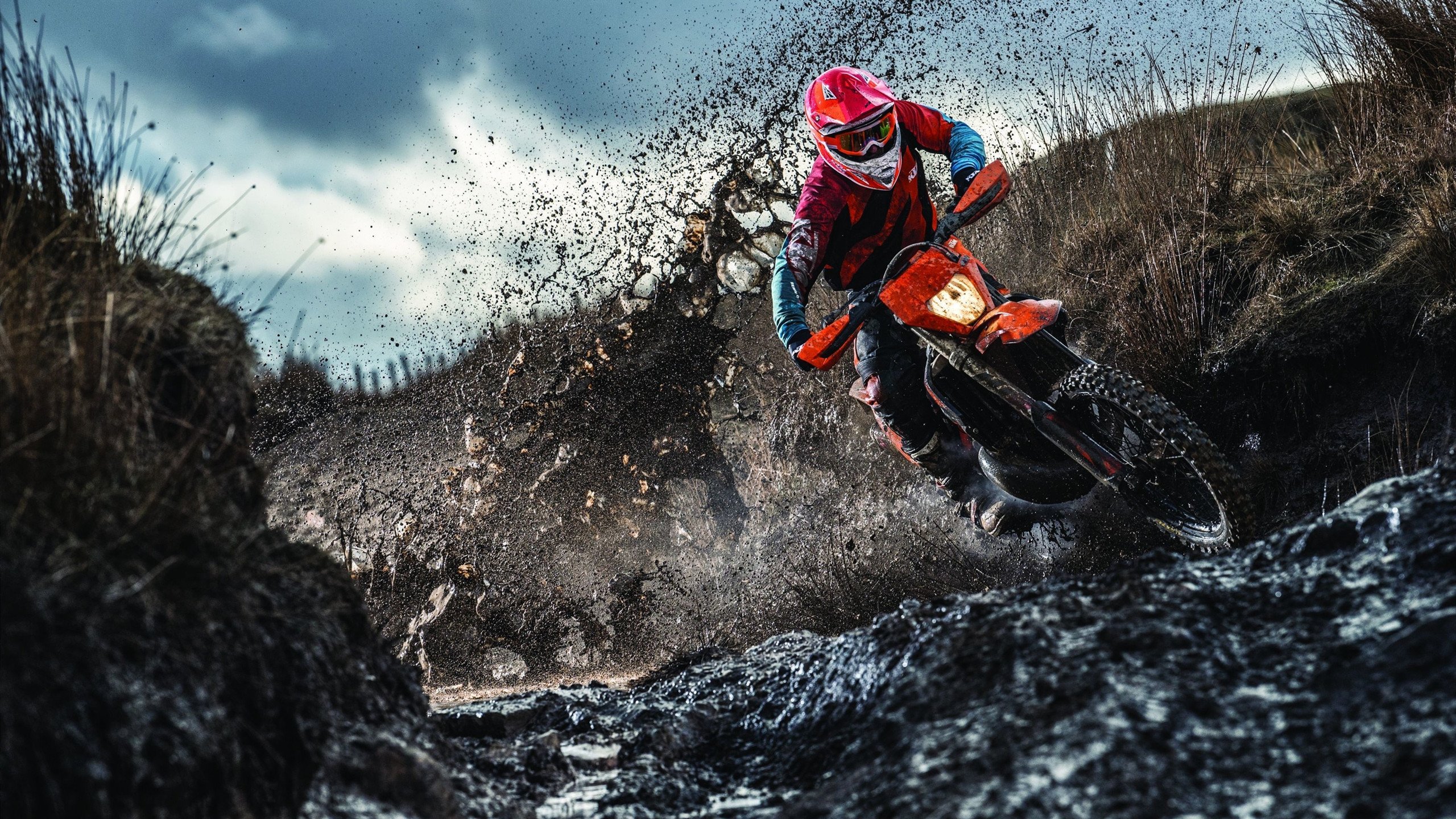 欧冠半决赛焦点战，马刺险胜爵士，当篮球成为信仰的战争